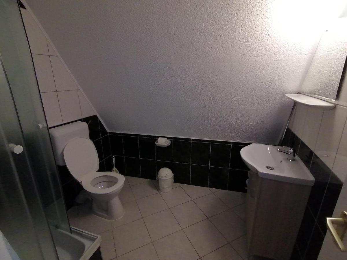Magdalena Apartmanhaz Héviz Zewnętrze zdjęcie